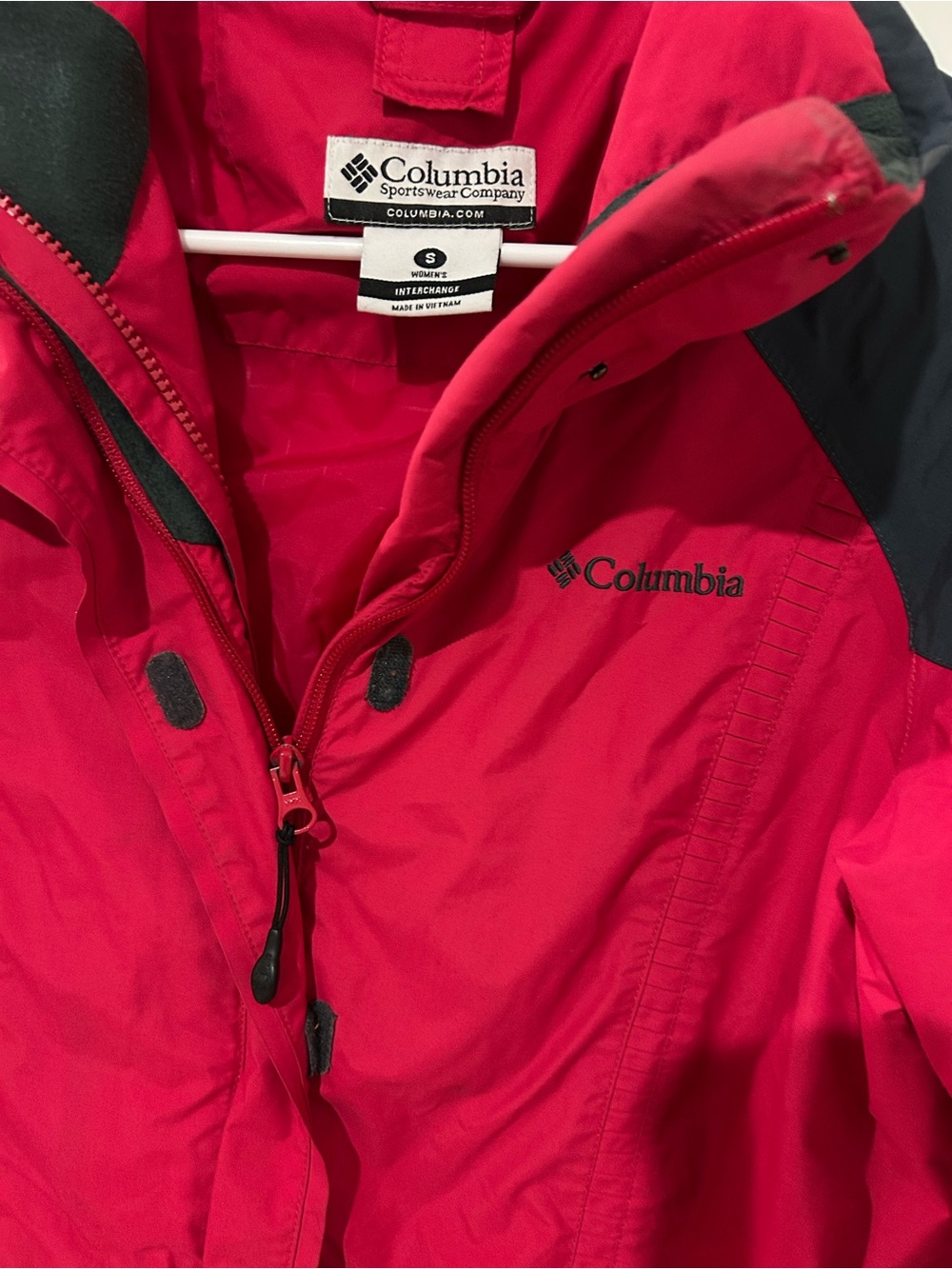 Columbia Omni-Tech Hot Pink and Black Waterproof Hooded Jacket Women’s S - Picture 2 of 5
